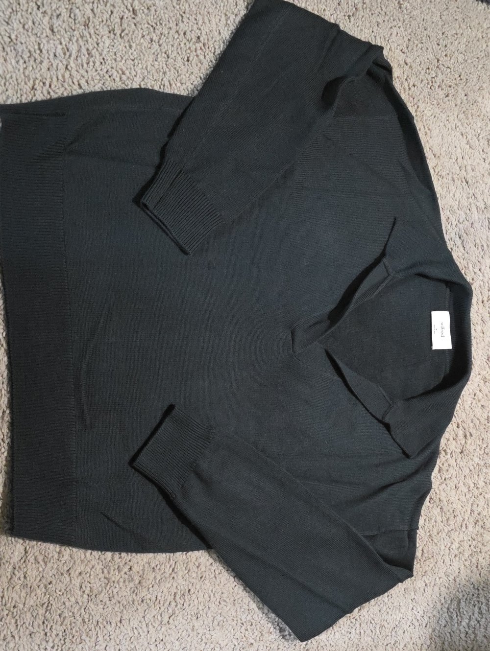 Aritzia Clara Sweater Medium Pine Green